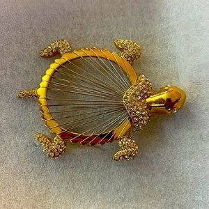 rhinestone pendant or necklace